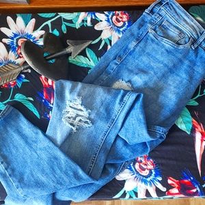 Old Navy Rockstar Super Skinny Distressed Jeans